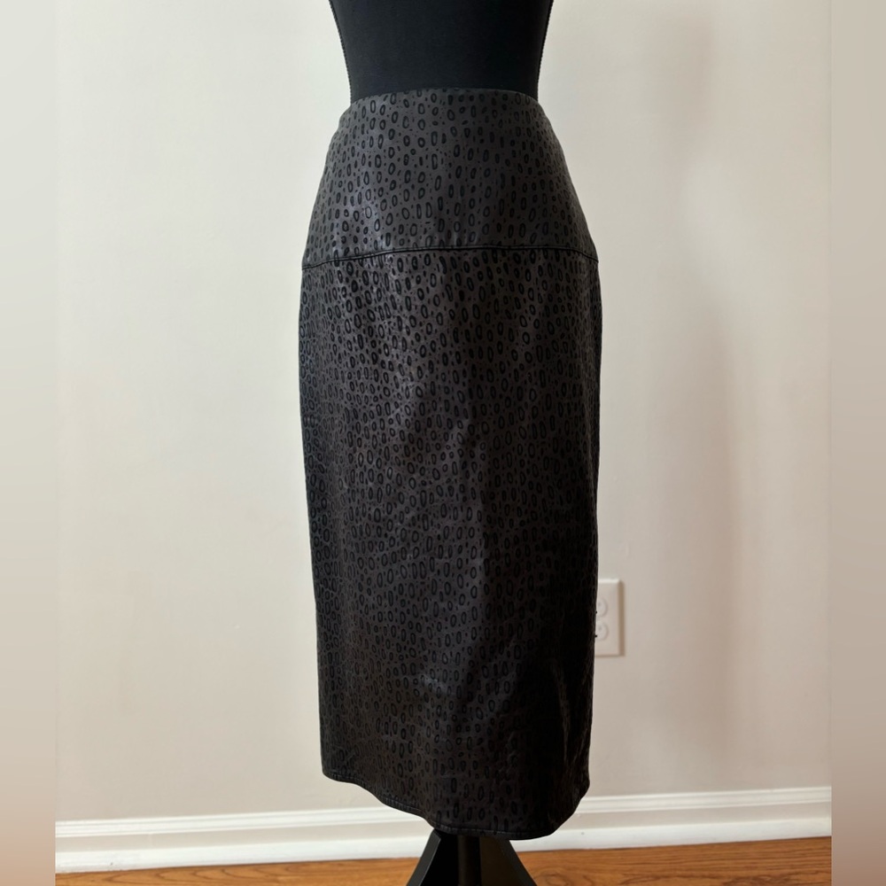 Vakko USA Vintage Sport Women's Black Leather Pencil Skirt Knee Length Size 8